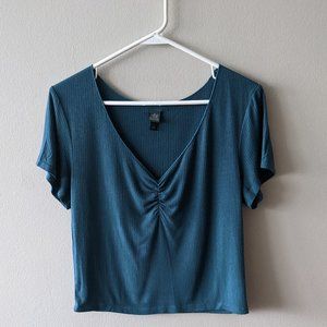 Wild Fable - Teal Short Sleeve V Neck Cropped Tee - Size L